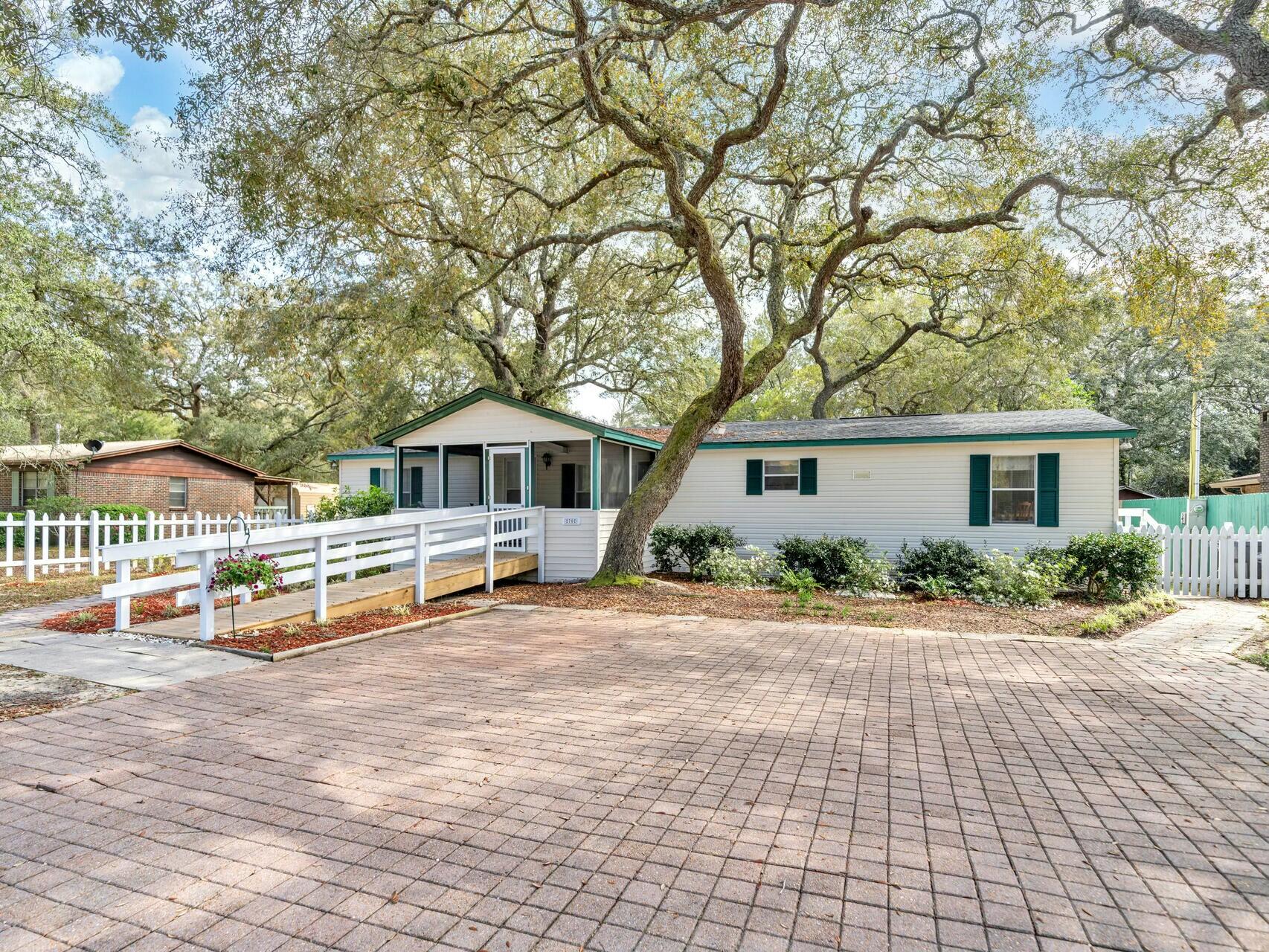 70 Boundry Line Road Freeport, FL 32439 - Photo 3 of 47 tempImageVQY5LS
