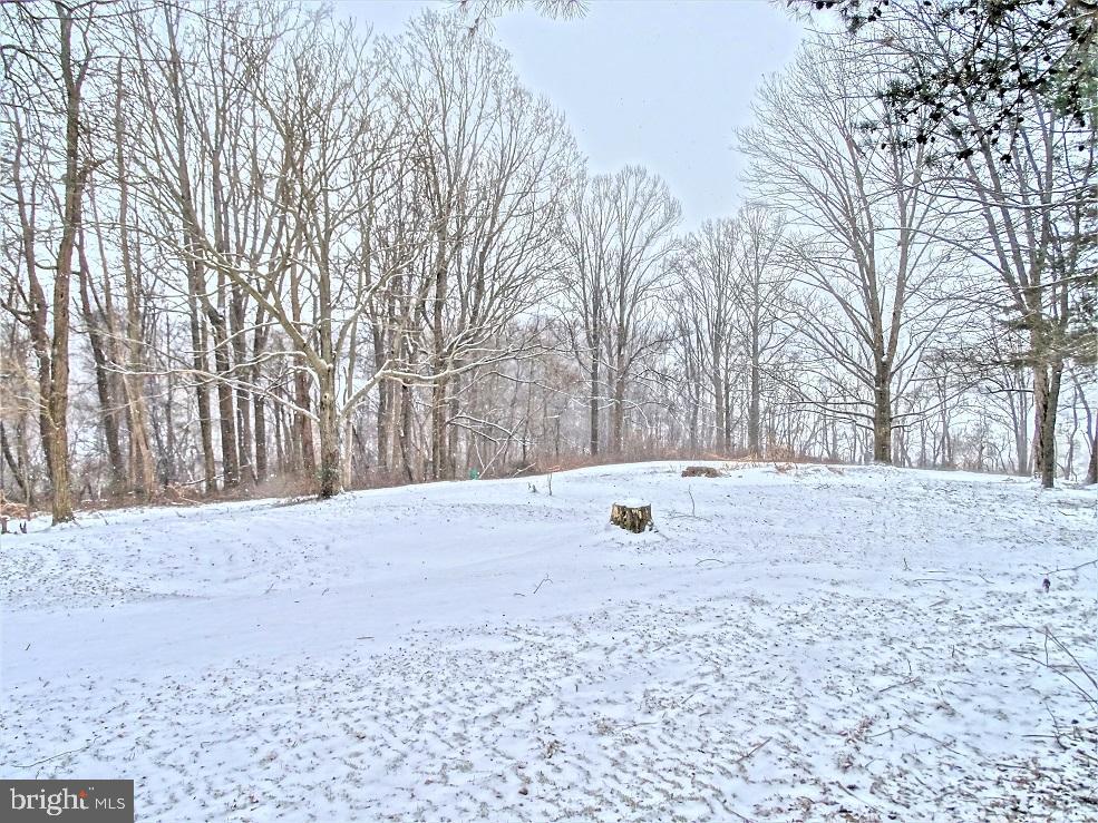 1930-1944 Manor Road York, PA 17406 - Photo 24 of 24 Gallery Image 24