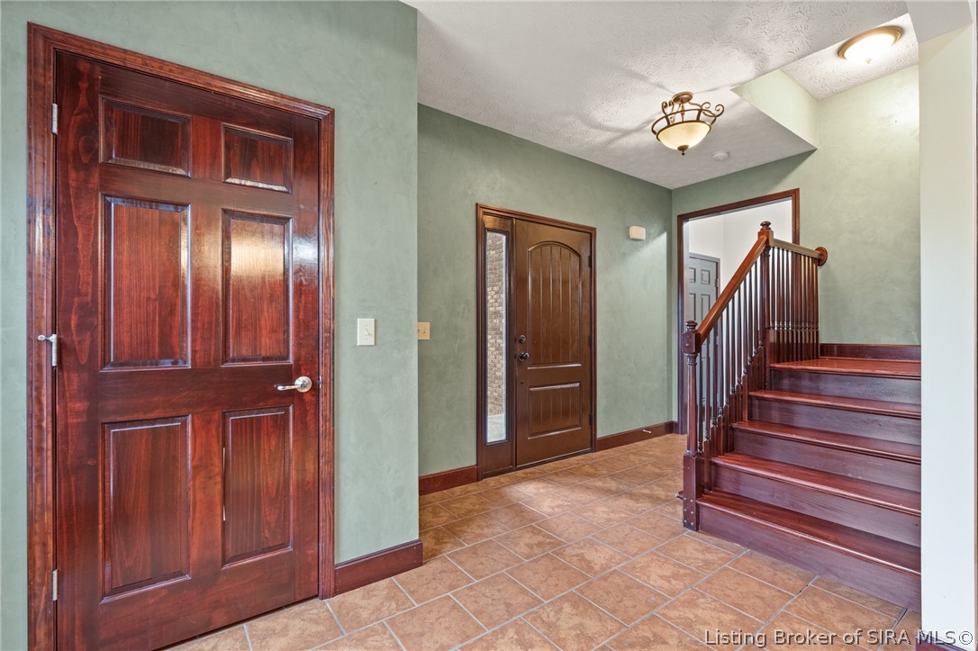 226 West Whiskey Run Road Northwest New Salisbury, IN 47161 - Photo 4 of 88 Entry foyer