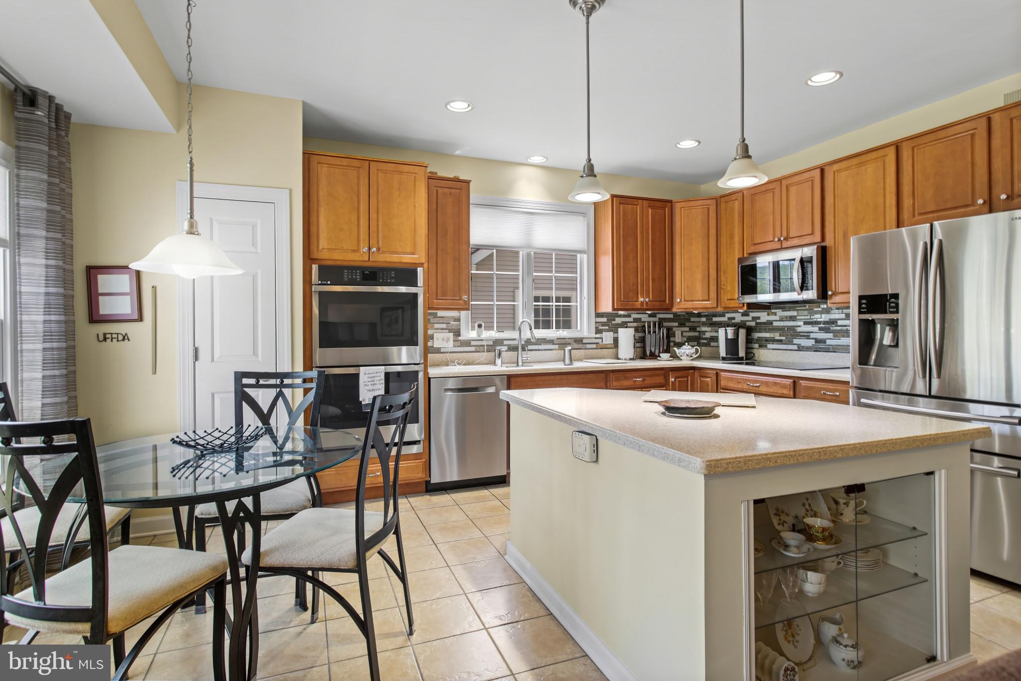 7 Derr Lane Middletown, MD 21769 - Photo 5 of 33 Stainless Appliances, Corian Counters