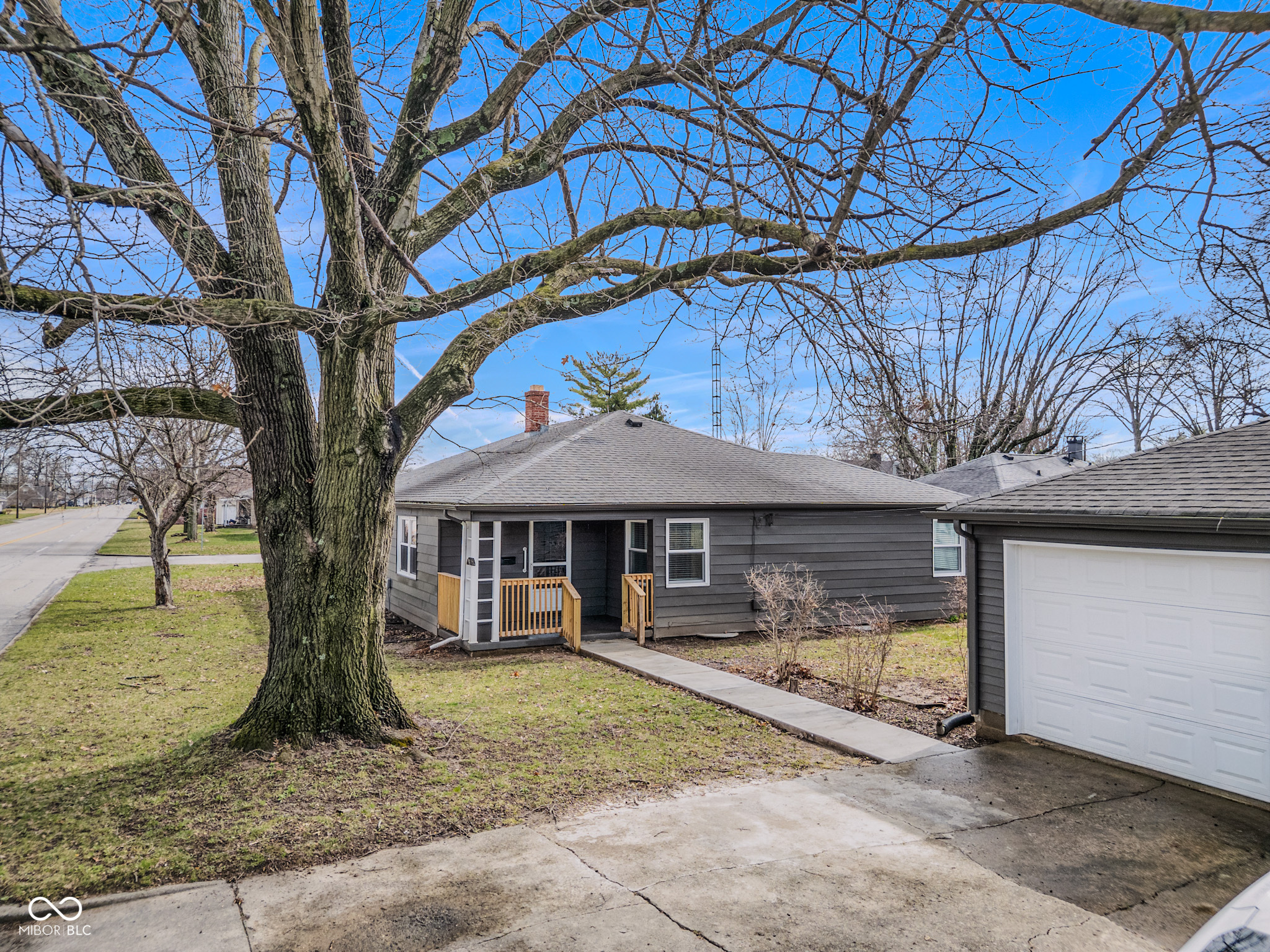 525 25th Street Columbus, IN 47201 - Photo 4 of 25