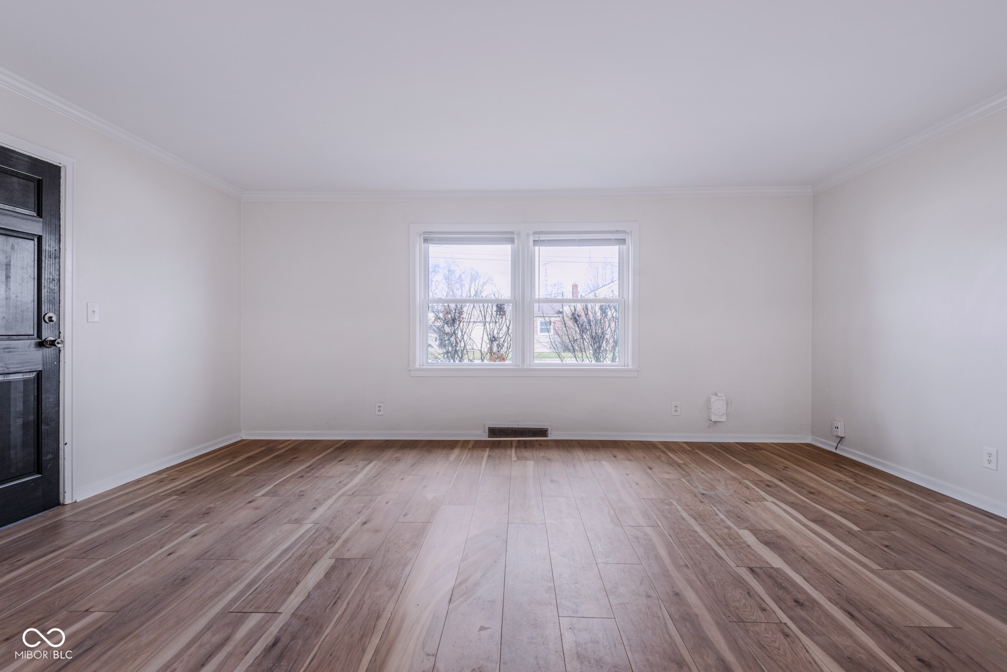 525 25th Street Columbus, IN 47201 - Photo 8 of 25