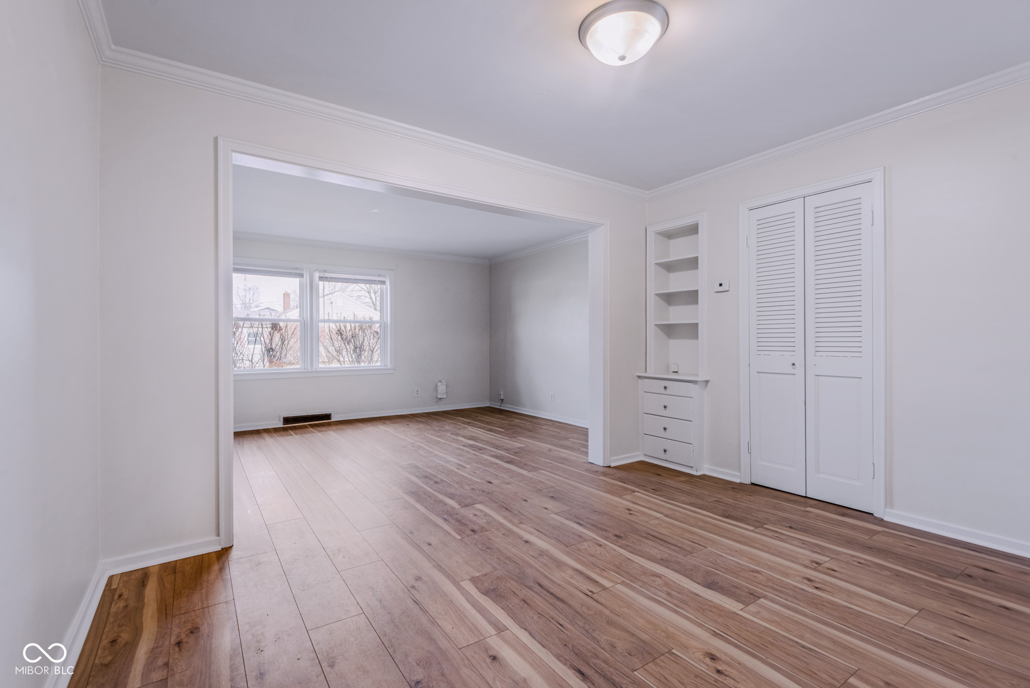 525 25th Street Columbus, IN 47201 - Photo 9 of 25