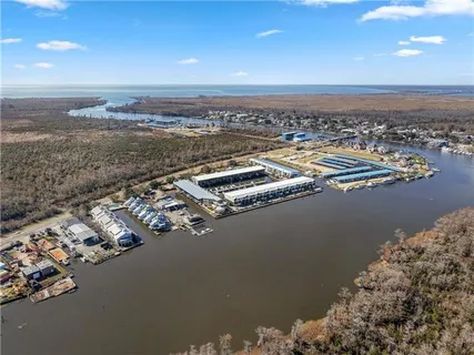 $339,000 | 141 Highway 22, Unit E 3, Madisonville, LA 70447