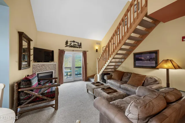 $495,000 | 73 Liftside Drive, Unit B1, Hunter, NY 12442