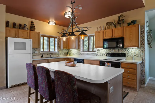 $495,000 | 73 Liftside Drive, Unit B1, Hunter, NY 12442