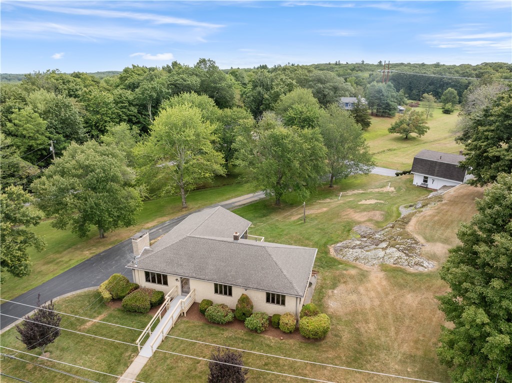 245 West Wrentham Road Cumberland, RI 02864 - Photo 7 of 50