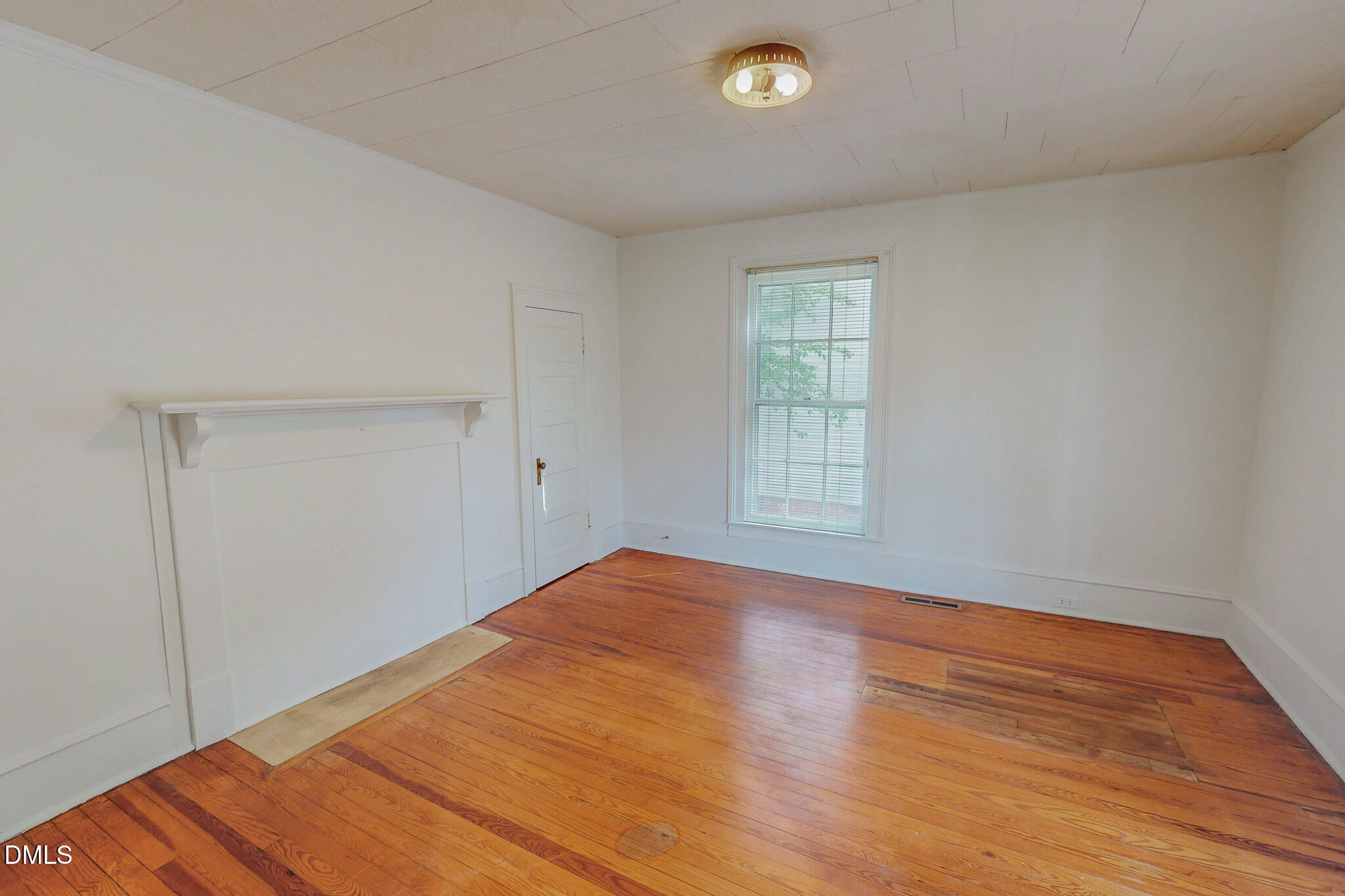 115 North Morgan Street Roxboro, NC 27573 - Photo 9 of 22 9