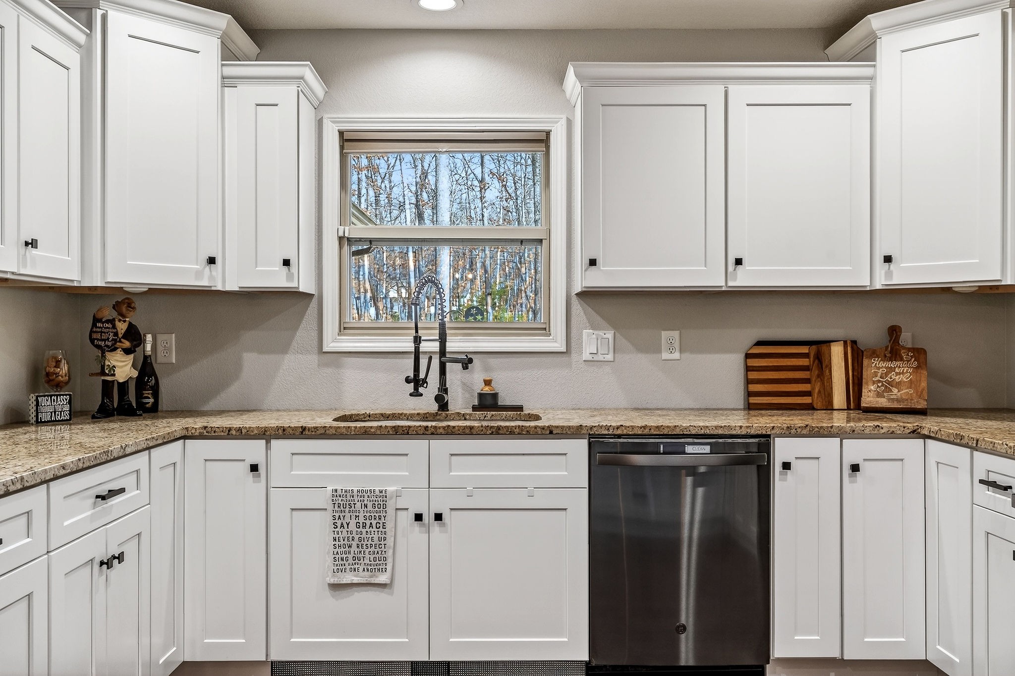 411 Cumberland Cove Road Monterey, TN 38574 - Photo 7 of 55