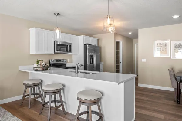 $514,620 | 27270 Pete's Hl Trail, Elko New Market, MN 55020