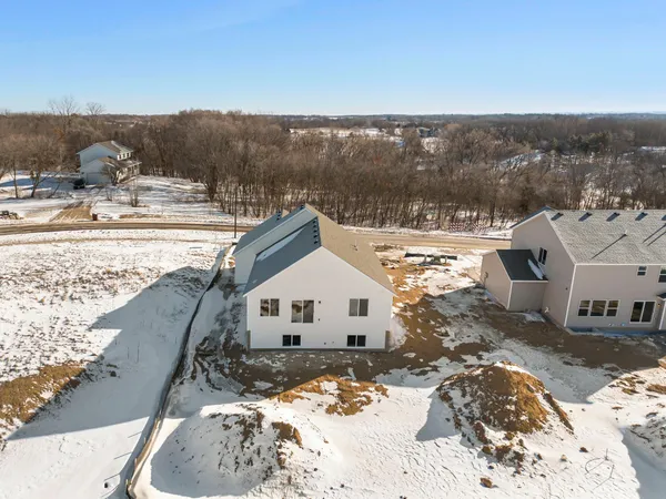 $514,620 | 27270 Pete's Hl Trail, Elko New Market, MN 55020