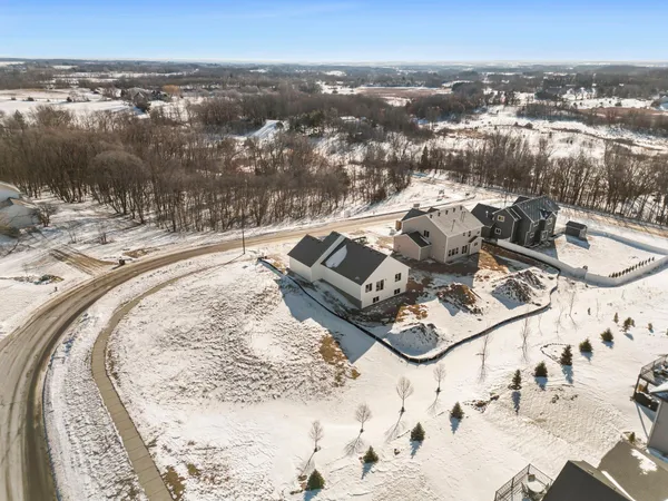 $514,620 | 27270 Pete's Hl Trail, Elko New Market, MN 55020