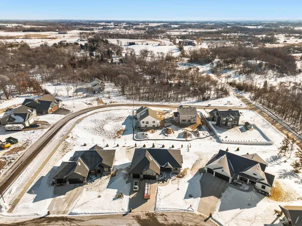 $514,620 | 27270 Pete's Hl Trail, Elko New Market, MN 55020