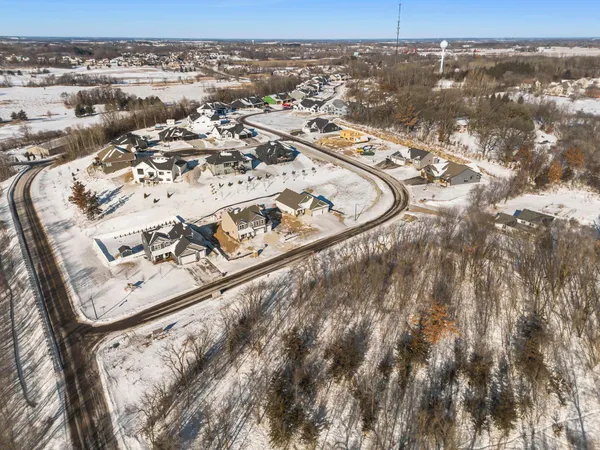 $514,620 | 27270 Pete's Hl Trail, Elko New Market, MN 55020