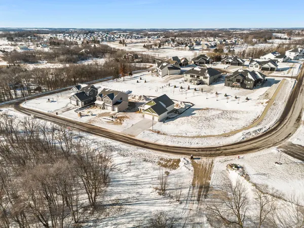 $514,620 | 27270 Pete's Hl Trail, Elko New Market, MN 55020
