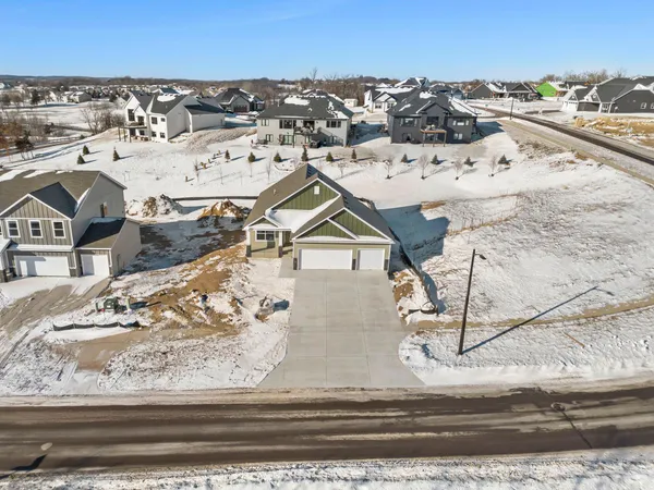 $514,620 | 27270 Pete's Hl Trail, Elko New Market, MN 55020