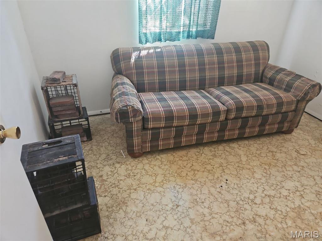 2248 Sullivan Avenue St. Louis, MO 63107 - Photo 4 of 12