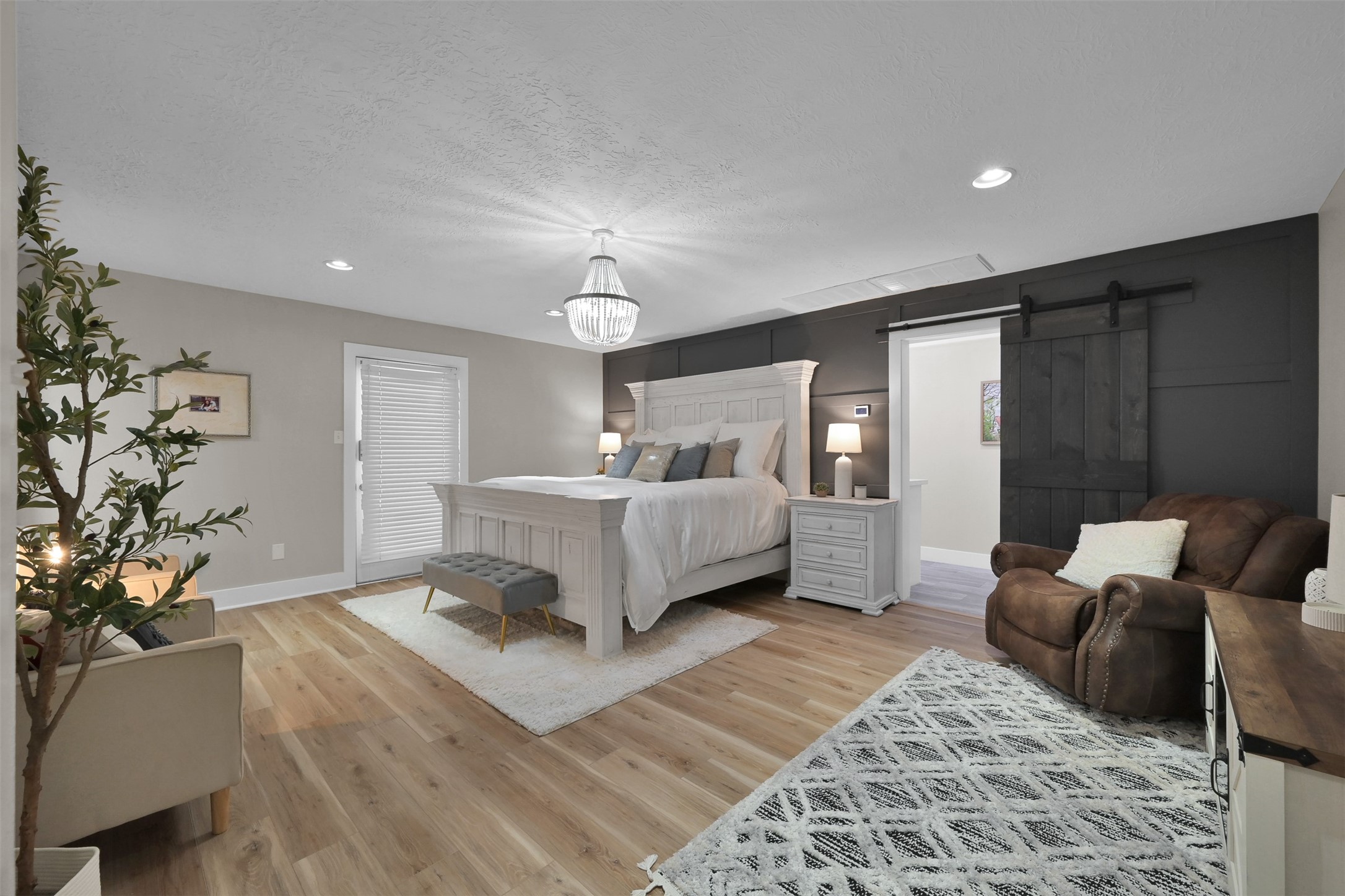 17691 Rogers Road New Waverly, TX 77358 - Photo 9 of 40 Primary Suite