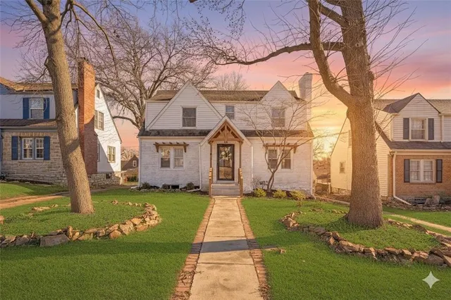 $415,000 | 6531 Holmes Road, Kansas City, MO 64131