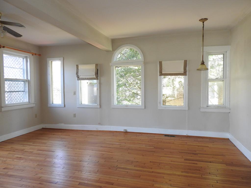 130 Bellevue Avenue Rutland, VT 05701 - Photo 5 of 18 Gallery Image 5