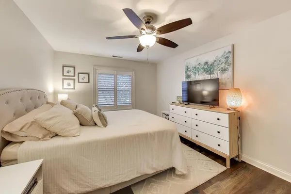 $350,000 | 1530 East Northwest Highway, Unit 2A, Arlington Heights, IL 60004