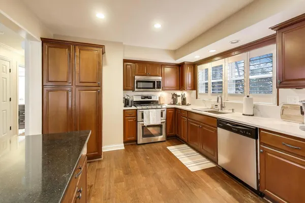 $350,000 | 1530 East Northwest Highway, Unit 2A, Arlington Heights, IL 60004