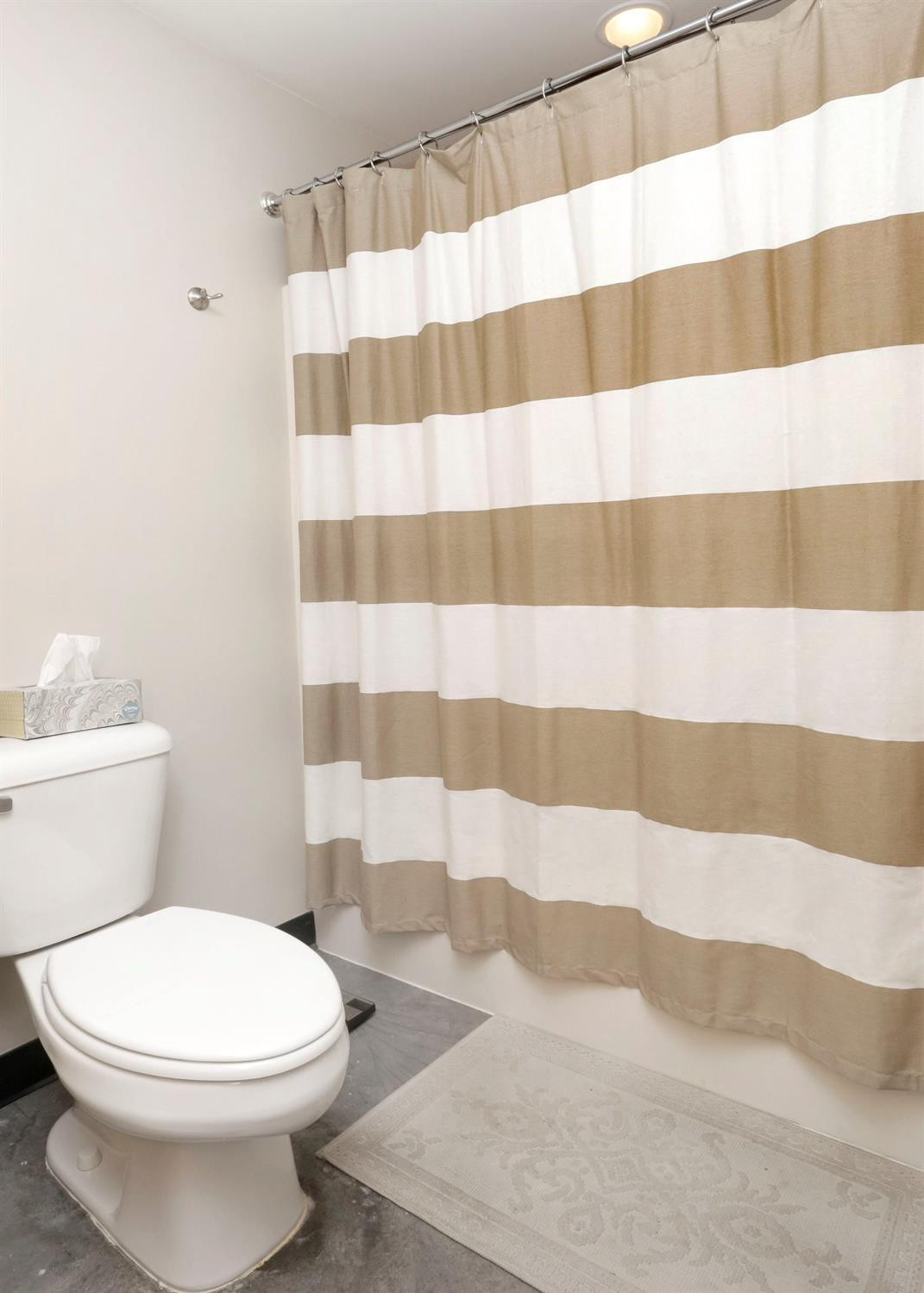 201 Price Road, Unit 206 Lexington, KY 40511 - Photo 18 of 29 Listing Photo