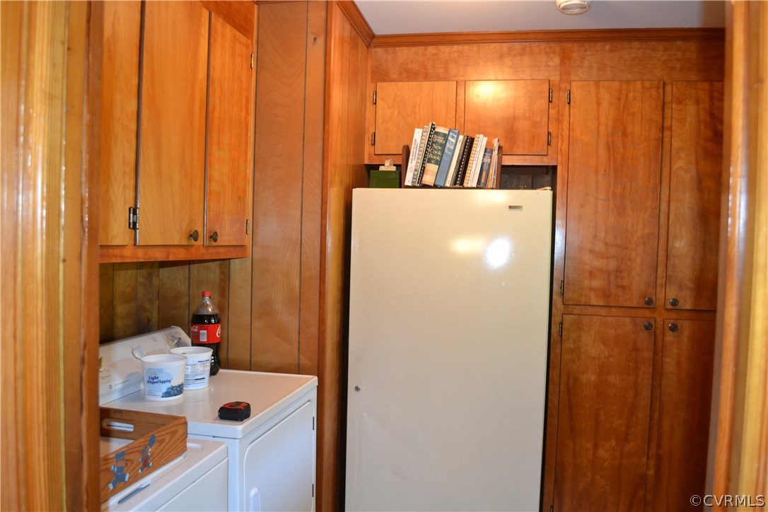 9711 Beaver Bridge Road Chesterfield, VA 23838 - Photo 18 of 24 a bathroom with a sink and a mirror