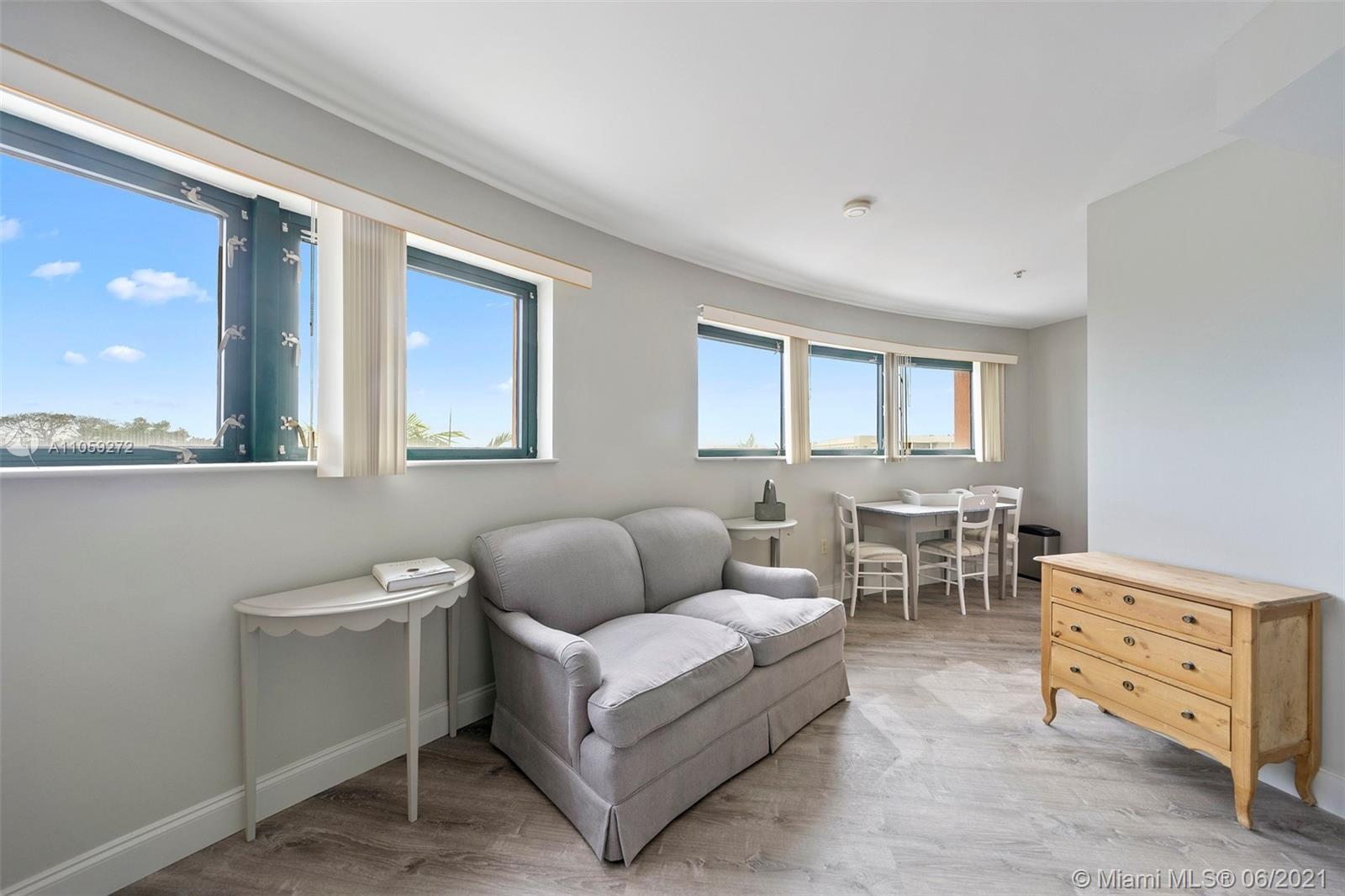 5725 Southwest 72nd Street, Unit 5725 South Miami, FL 33143 - Photo 3 of 11