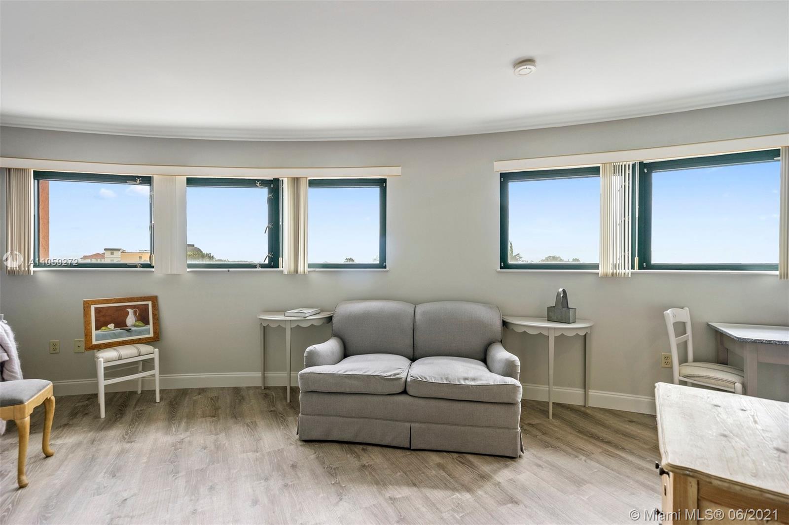 5725 Southwest 72nd Street, Unit 5725 South Miami, FL 33143 - Photo 7 of 11