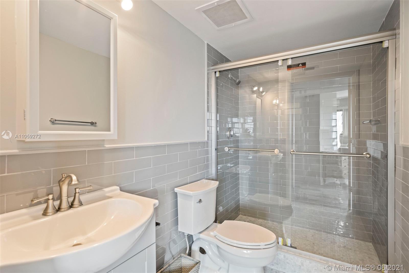 5725 Southwest 72nd Street, Unit 5725 South Miami, FL 33143 - Photo 8 of 11