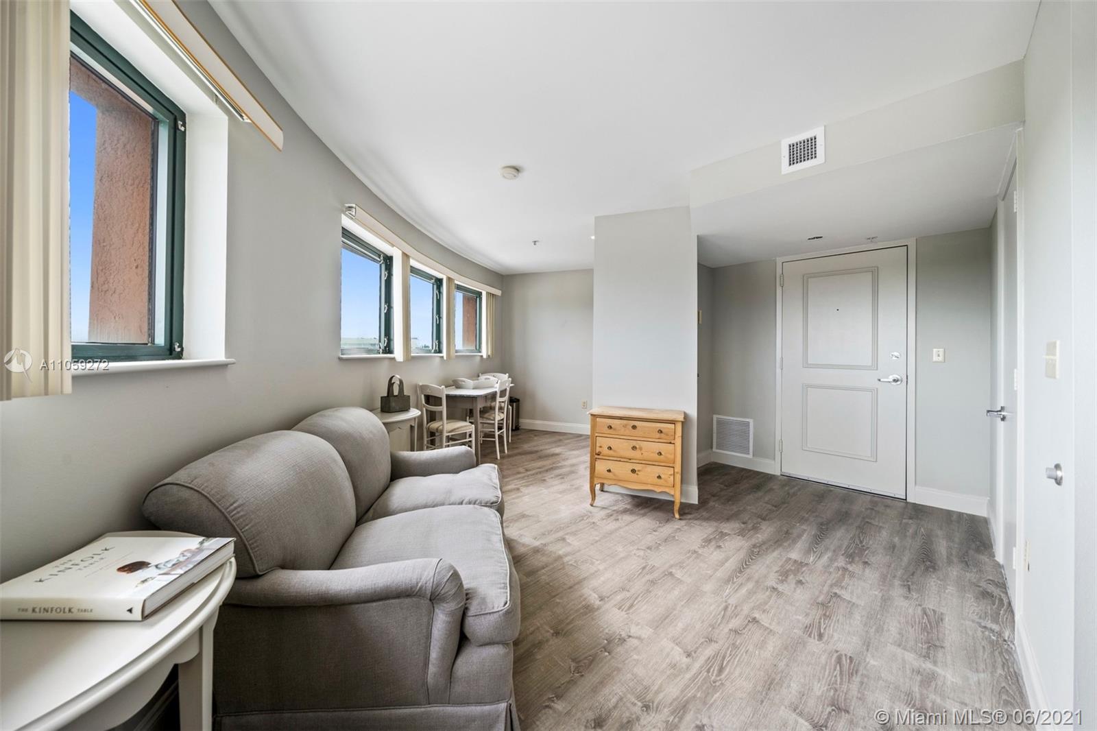 5725 Southwest 72nd Street, Unit 5725 South Miami, FL 33143 - Photo 10 of 11