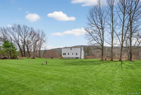 $668,000 | 36 Sleepy Hollow Road, Port Jervis, NY 12771