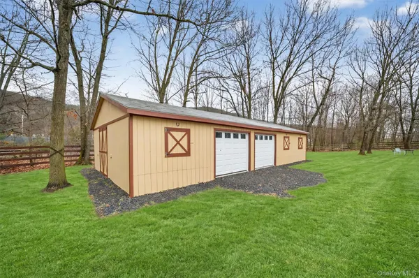 $668,000 | 36 Sleepy Hollow Road, Port Jervis, NY 12771