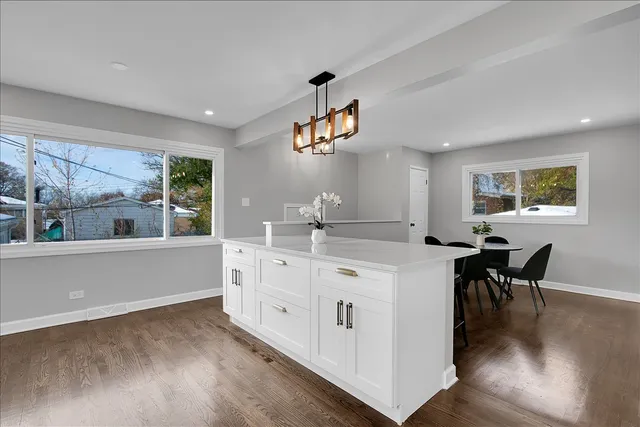 $375,000 | 11524 South Kildare Avenue, Alsip, IL 60803