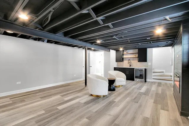 $375,000 | 11524 South Kildare Avenue, Alsip, IL 60803