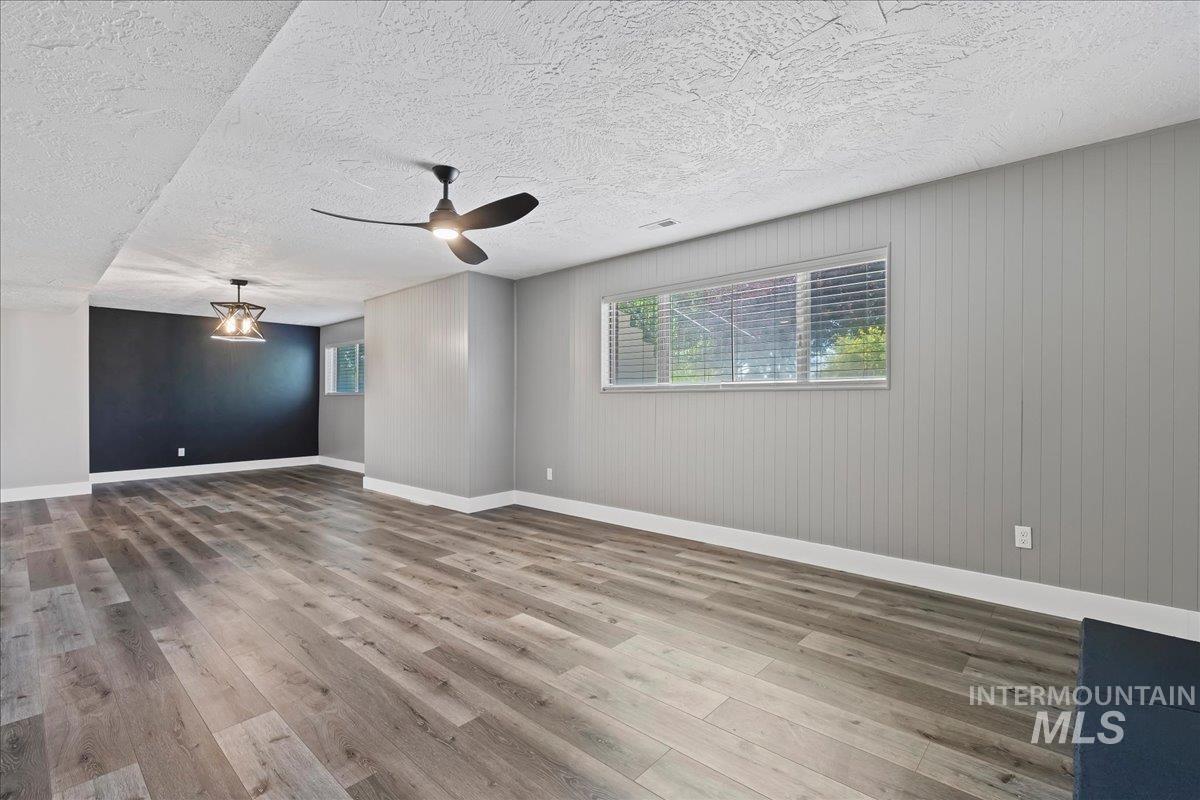 25150 Geri Lane Caldwell, ID 83607 - Photo 10 of 40