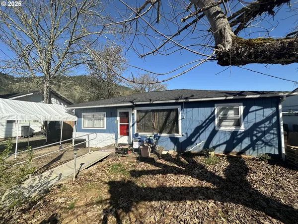 $230,000 | 769 Northeast Christian Street, Myrtle Creek, OR 97457