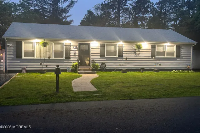 $499,900 | 137 Spray Avenue, Beachwood, NJ 08722