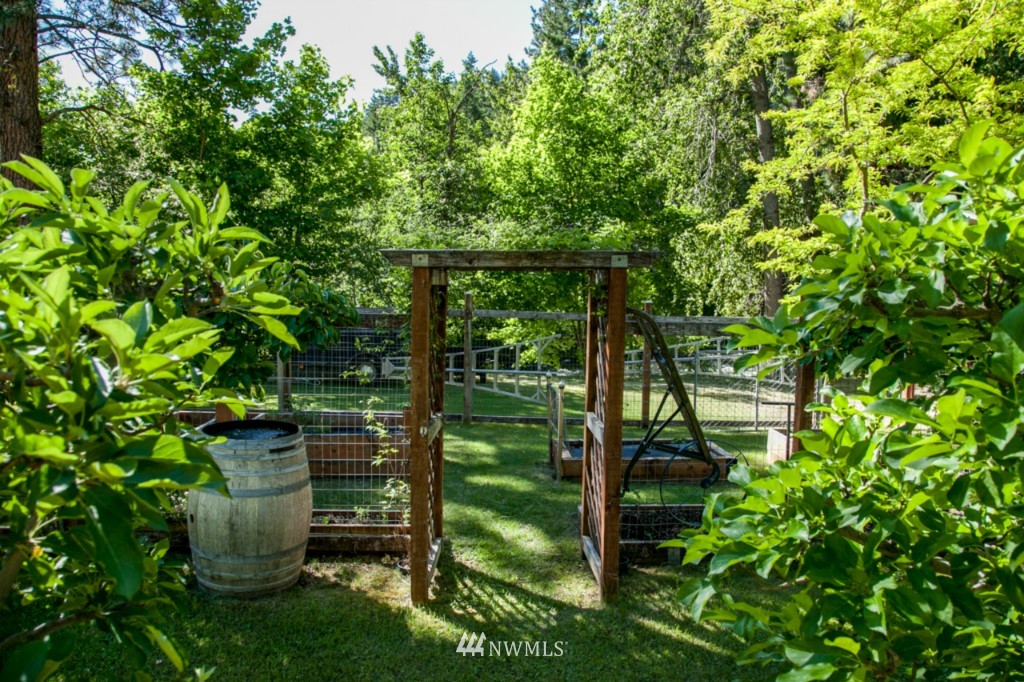 589 Mad River Road Entiat, WA 98822 - Photo 20 of 25 Gallery Image 20