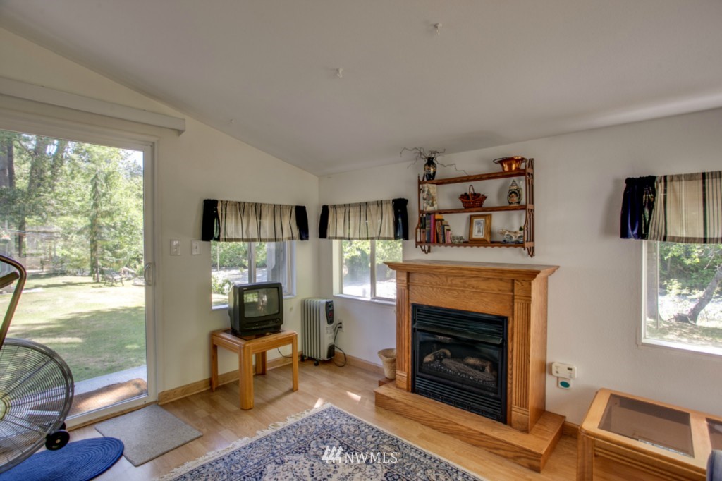 589 Mad River Road Entiat, WA 98822 - Photo 7 of 25 Gallery Image 7