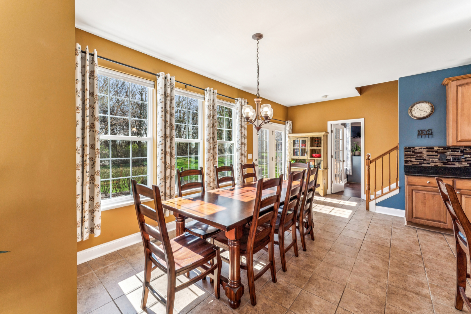 2991 Wagon Road Elgin, IL 60124 - Photo 11 of 49