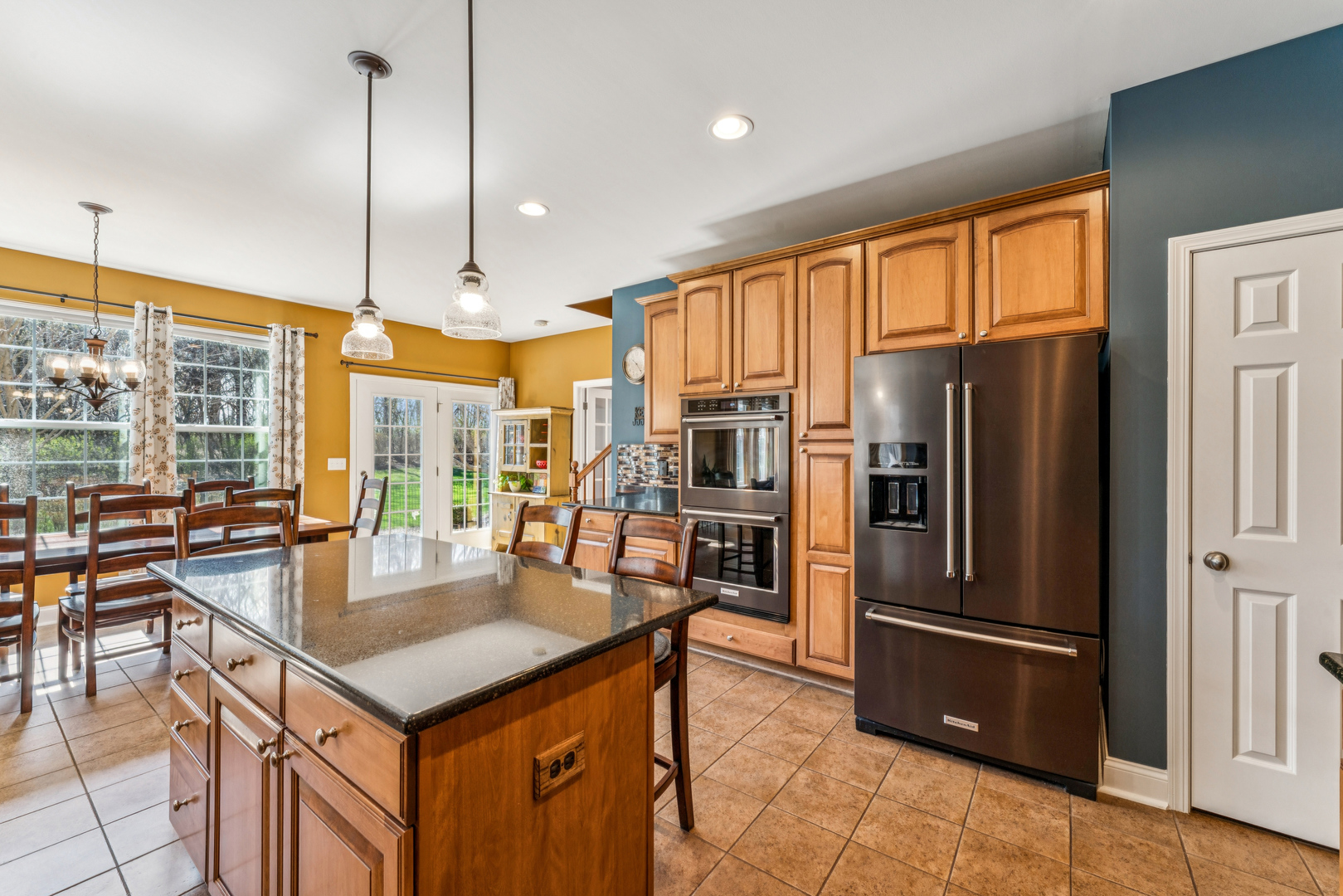 2991 Wagon Road Elgin, IL 60124 - Photo 14 of 49