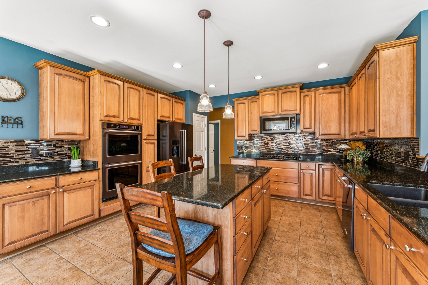 2991 Wagon Road Elgin, IL 60124 - Photo 15 of 49