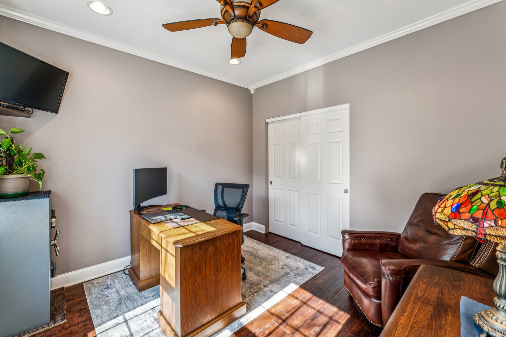2991 Wagon Road Elgin, IL 60124 - Photo 16 of 49