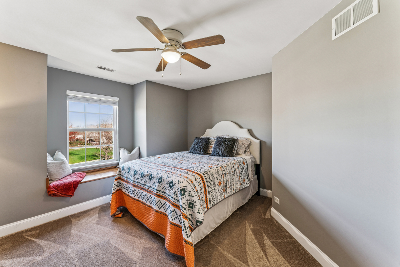 2991 Wagon Road Elgin, IL 60124 - Photo 28 of 49