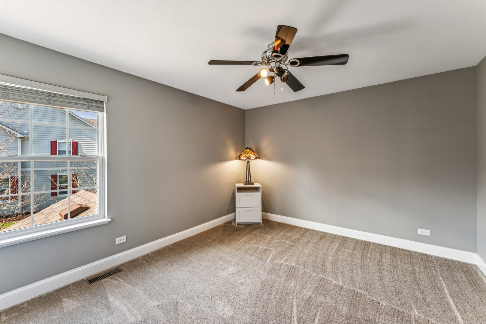 2991 Wagon Road Elgin, IL 60124 - Photo 29 of 49