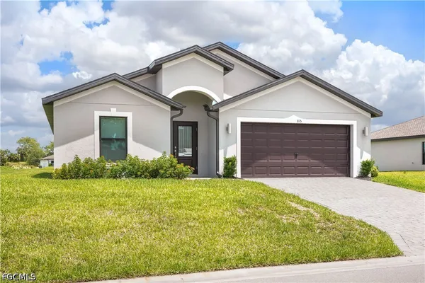 $379,900 | 815 General D MacArthur Avenue, LaBelle, FL 33935