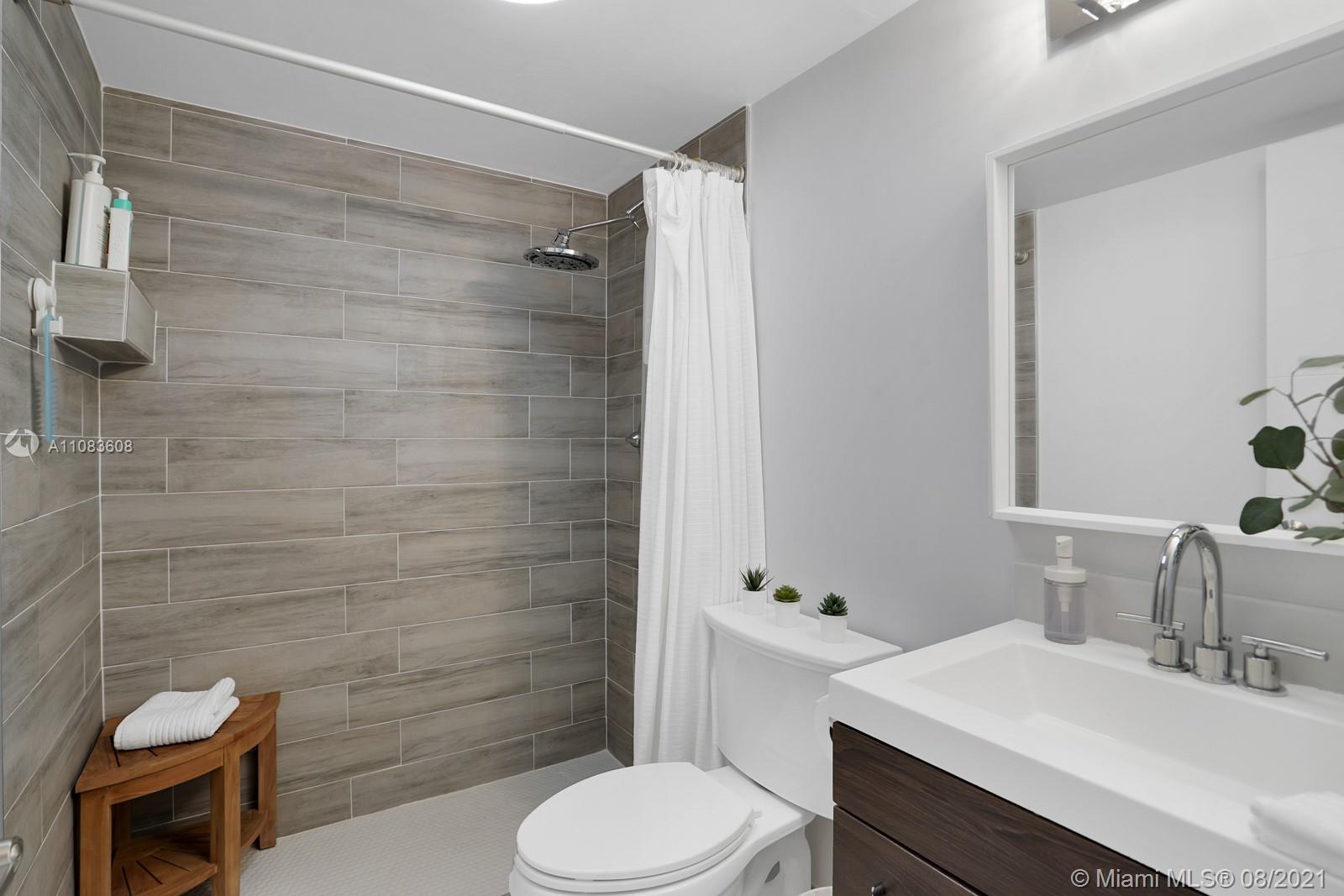 6404 Windmill Gate Road, Unit 6404 Miami Lakes, FL 33014 - Photo 11 of 24