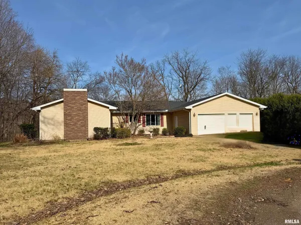 $250,000 | 25500 Valley View Road, Tremont, IL 61568